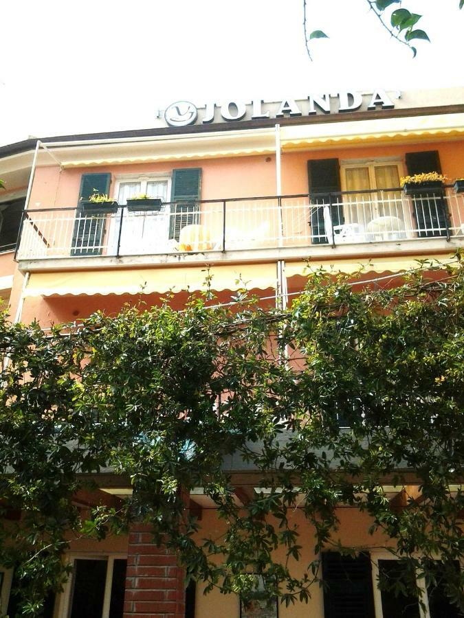 Jolanda Hotel