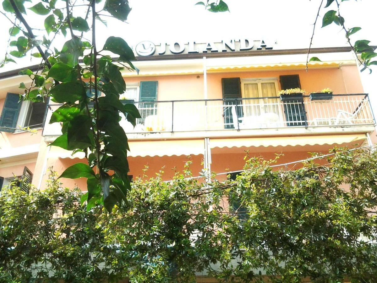 Jolanda Hotel *